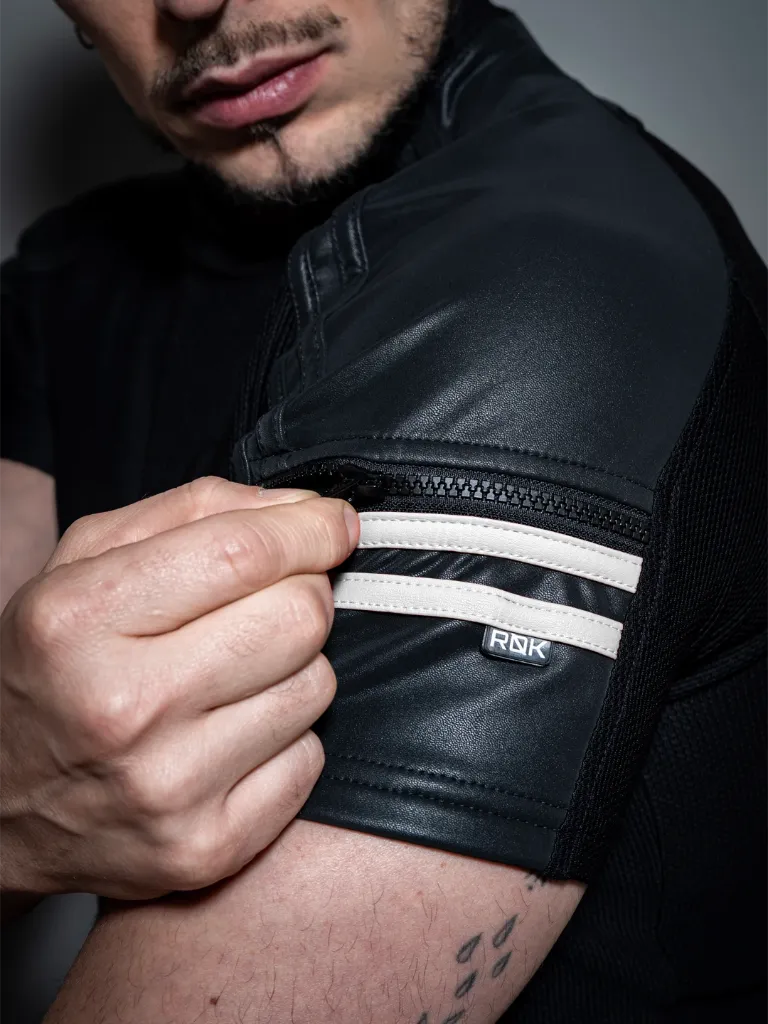 Industrial zip shirt detail white.webp